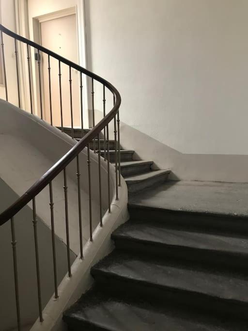 Appartement Avec Terrasse Centre De La Bastide 카르카손 외부 사진